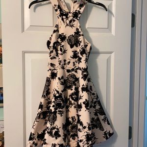 Semi formal short dress size 1/2